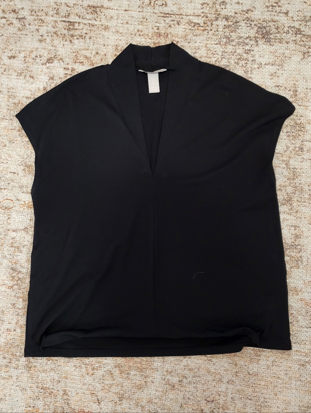 H&M Black V-Neck Cap Sleeve Top